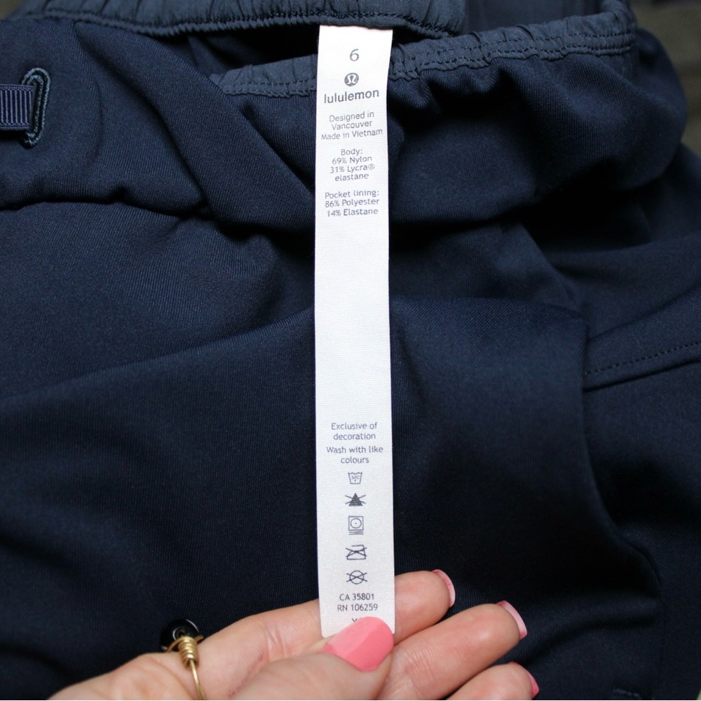 Lululemon High Rise Pant - Picture 4 of 10